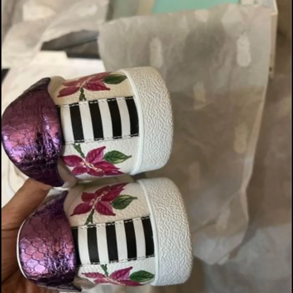 THE A SNEAKER (with original box and dust bag) - Picture 8 of 8
